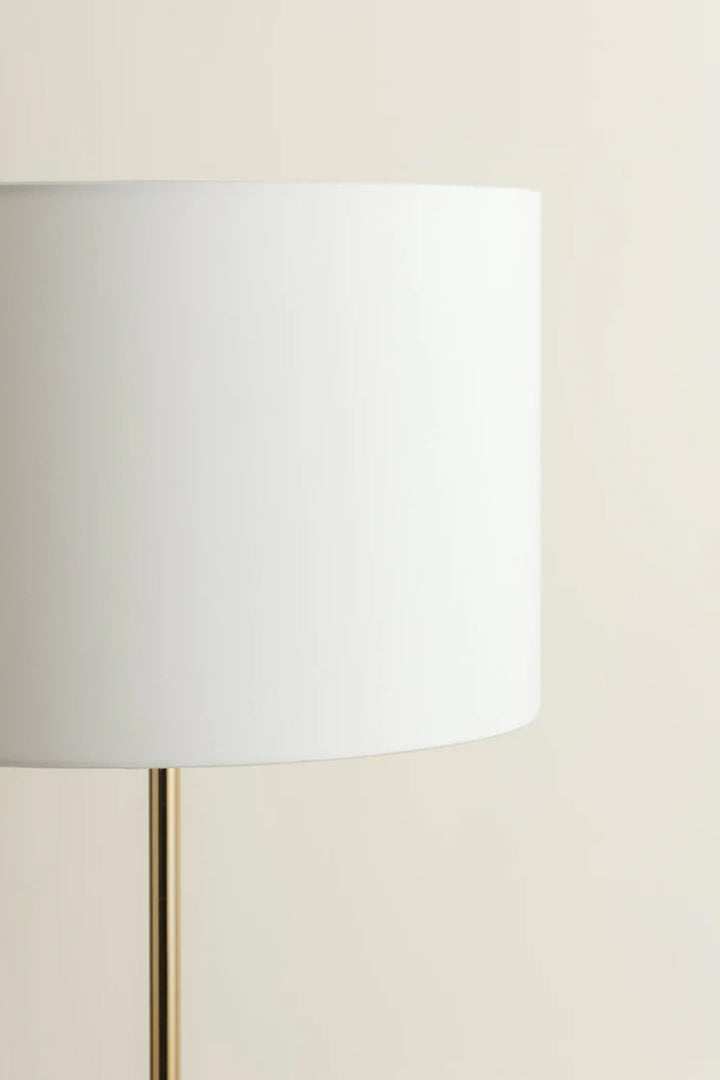 PENN TABLE LAMP - White