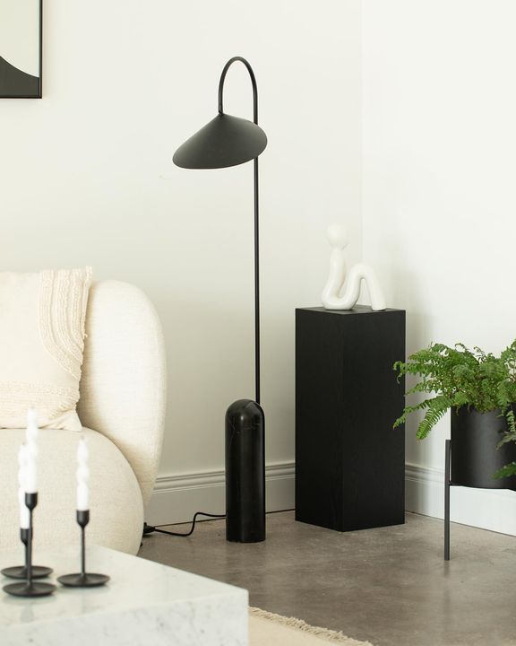 Arum Floor Lamp - Black