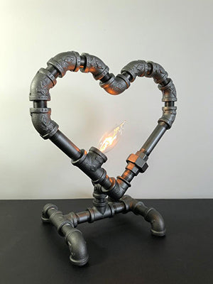 Heart pipes table lamp